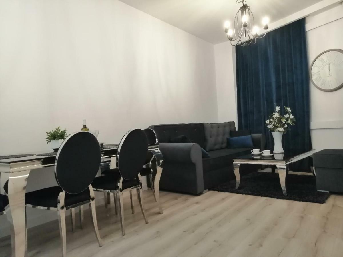 Time To Relax Apartment Zielona Gora  Bagian luar foto