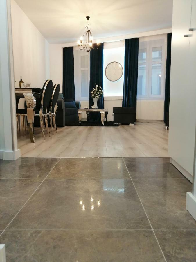 Time To Relax Apartment Zielona Gora  Bagian luar foto