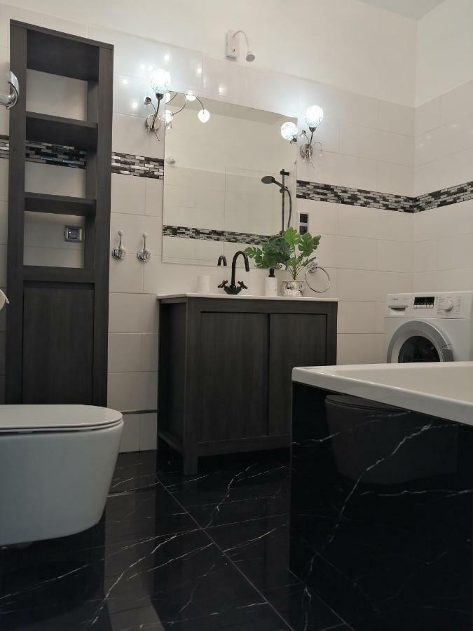 Time To Relax Apartment Zielona Gora  Bagian luar foto